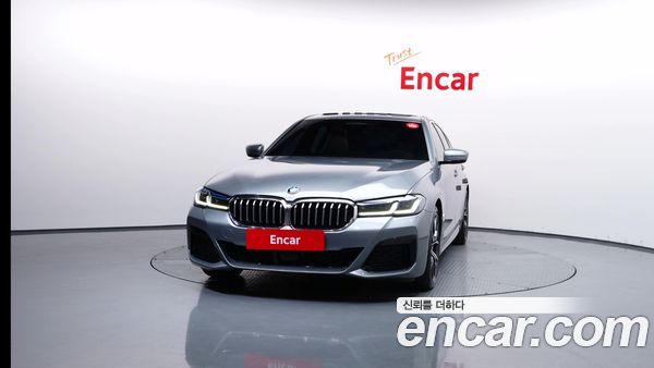BMW 5 Series 2023, фото 3