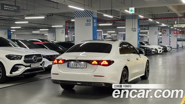 Mercedes-Benz E-Class 2026, фото 2