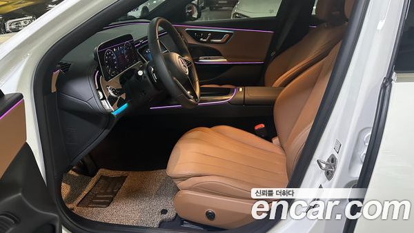 Mercedes-Benz E-Class 2026, фото 10
