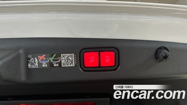 Mercedes-Benz E-Class 2026, фото 11