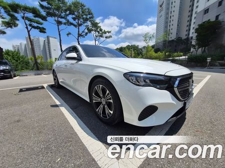 Mercedes-Benz E-Class 2025, фото 10