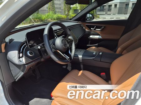 Mercedes-Benz E-Class 2025, фото 15