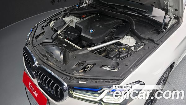 BMW 5 Series 2023, фото 6