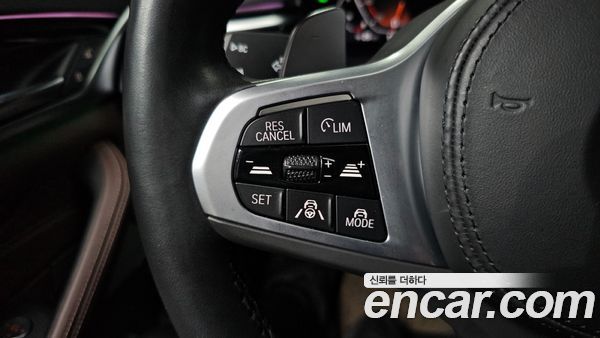 BMW 5 Series 2023, фото 29