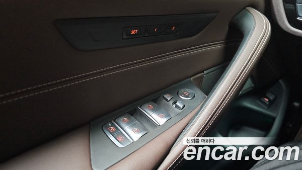 BMW 5 Series 2023, фото 31