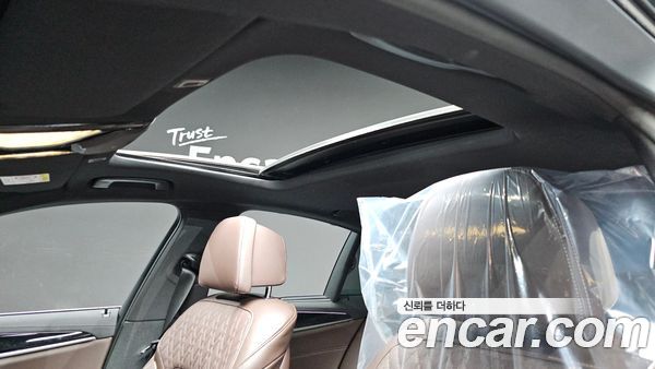 BMW 5 Series 2023, фото 32