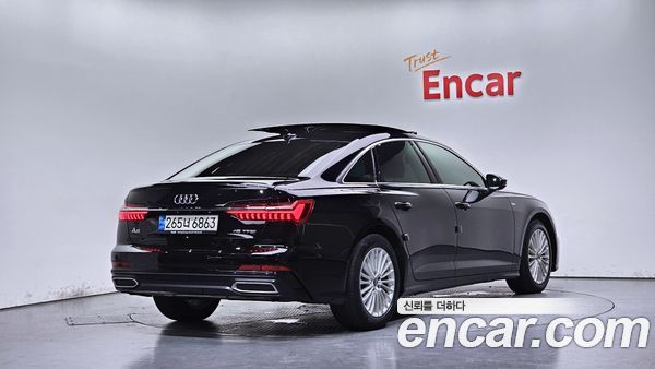 Audi A6 2020, фото 2