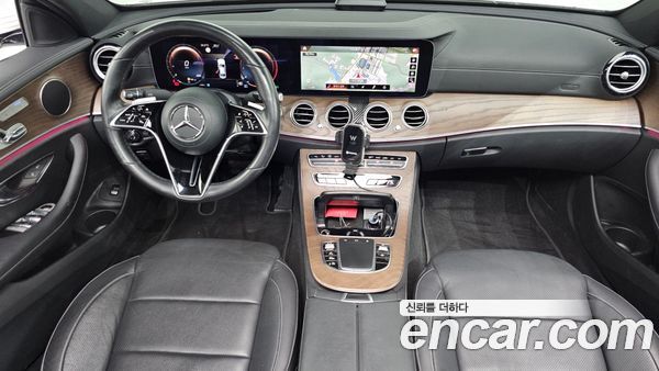 Mercedes-Benz E-Class 2021, фото 7