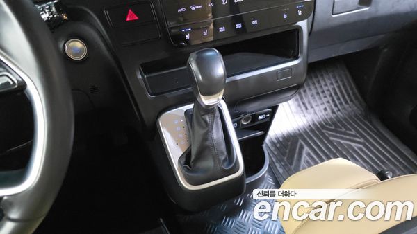Hyundai Staria 2022, фото 9