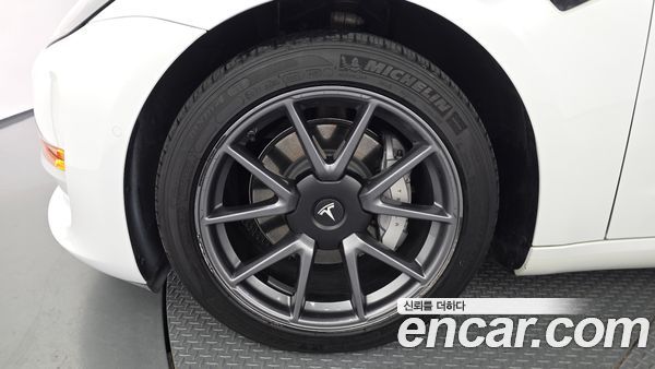 Tesla Model 3 2022, фото 5