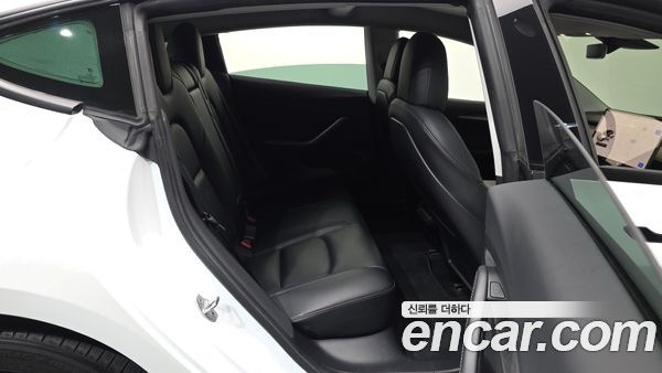 Tesla Model 3 2022, фото 18