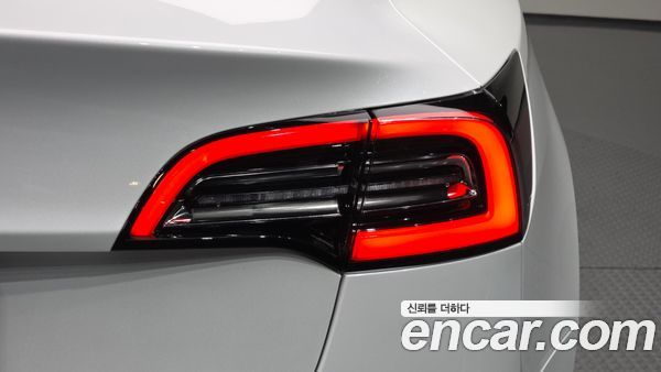 Tesla Model 3 2022, фото 9