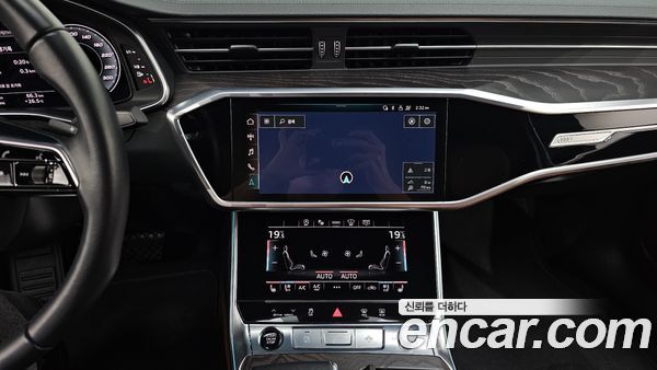 Audi A6 2021, фото 19
