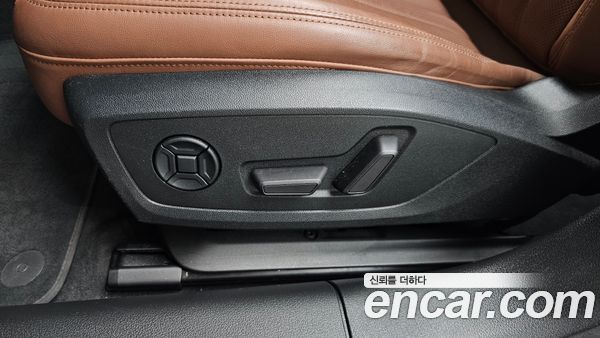 Audi A6 2021, фото 30