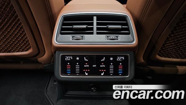 Audi A6 2021, фото 31