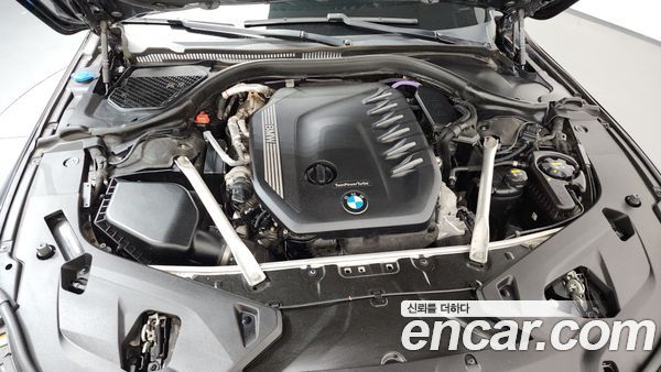 BMW 8 Series 2021, фото 6