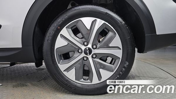 Kia Niro 2024, фото 4