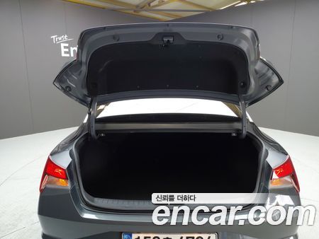 Hyundai Elantra 2021, фото 21