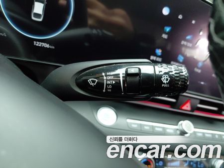 Hyundai Elantra 2021, фото 24