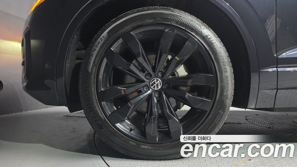 Volkswagen Touareg 2021, фото 5
