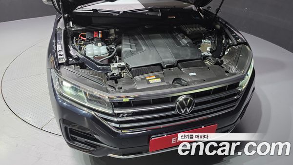 Volkswagen Touareg 2021, фото 6