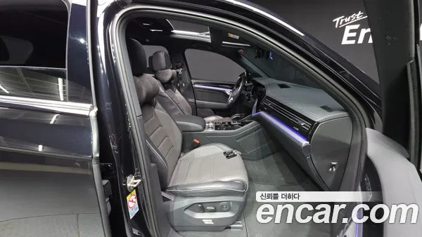 Volkswagen Touareg 2021, фото 16