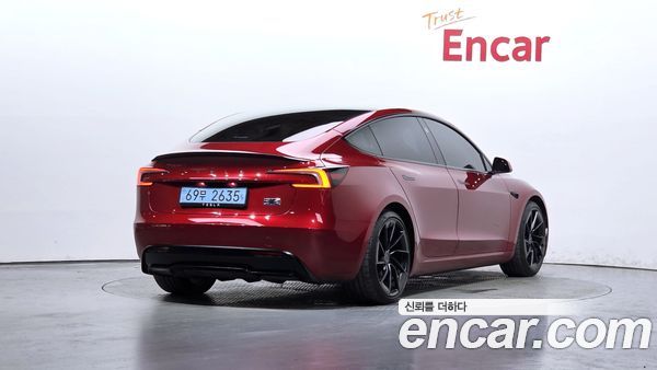 Tesla Model 3 2025