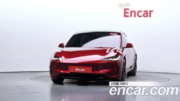 Tesla Model 3 2025, фото 2