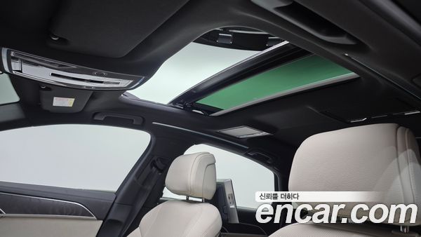 Audi A8 2023, фото 30