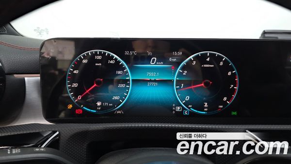 Mercedes-Benz CLA 2021, фото 11