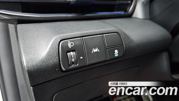 Hyundai Elantra 2022, фото 37