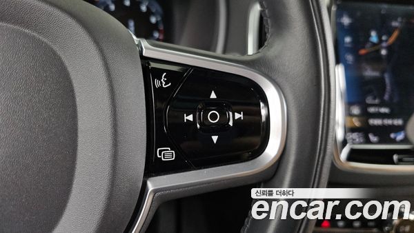 Volvo XC90 2021, фото 32