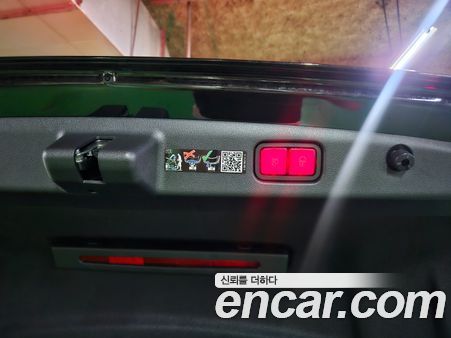 Mercedes-Benz E-Class 2025, фото 5