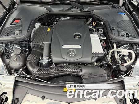 Mercedes-Benz E-Class 2023, фото 6