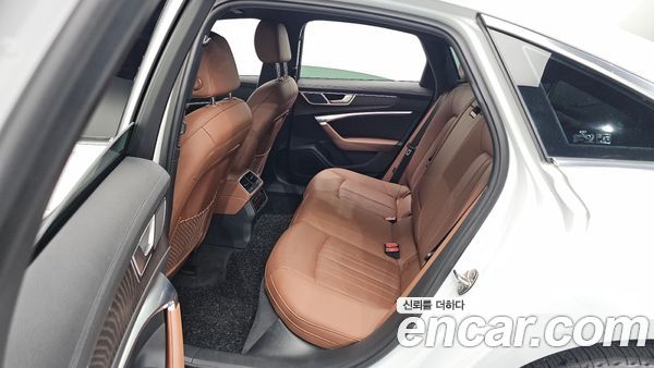 Audi A6 2020, фото 26