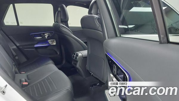 Mercedes-Benz GLC 2025, фото 10