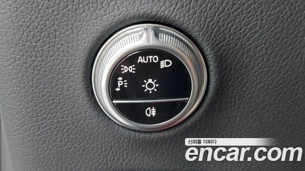 Mercedes-Benz GLC 2025, фото 20