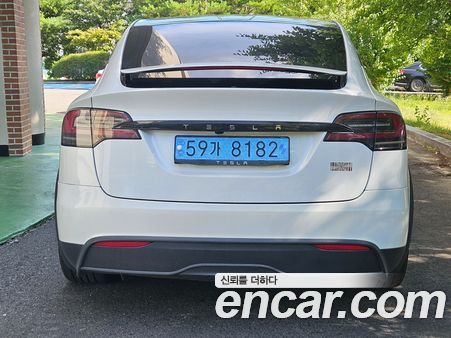 Tesla Model X 2023, фото 4