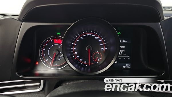Hyundai Elantra 2021, фото 11