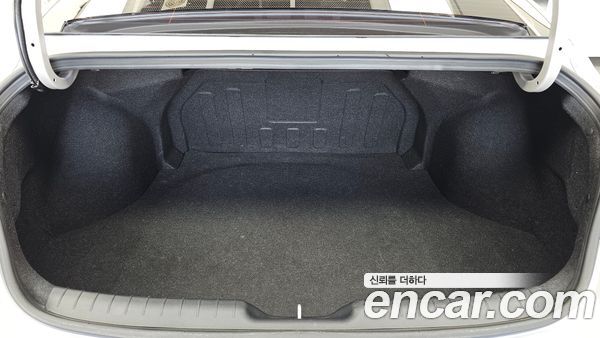 Hyundai Elantra 2021, фото 26