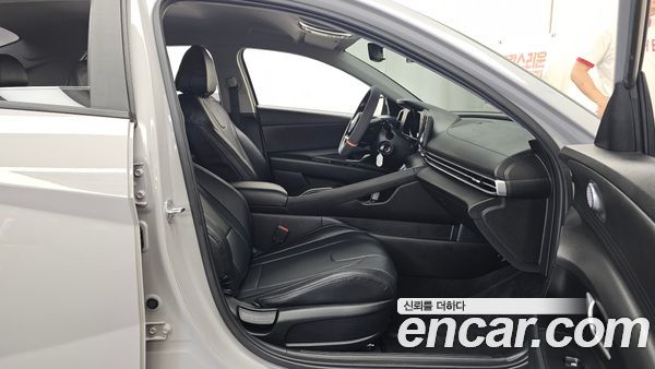 Hyundai Elantra 2021, фото 29