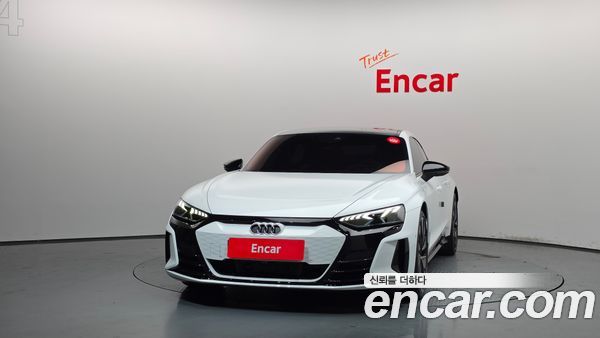 Audi e-tron GT 2023, фото 3