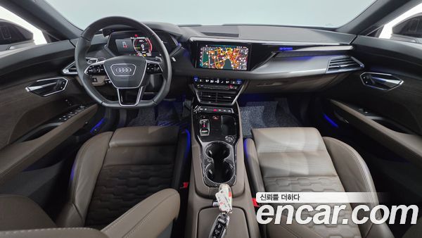Audi e-tron GT 2023, фото 10