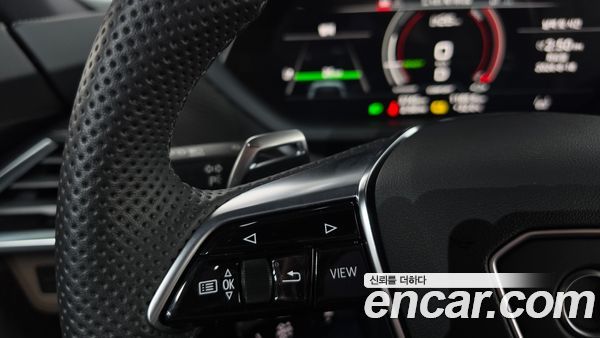 Audi e-tron GT 2023, фото 24