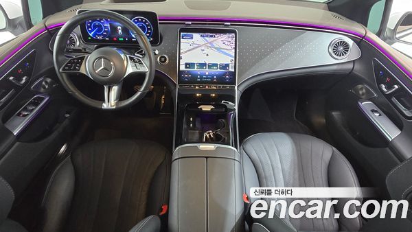 Mercedes-Benz EQE 2023, фото 9