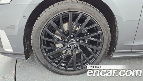 Audi A8 2021, фото 4