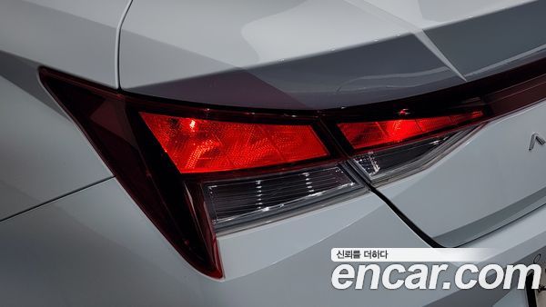 Hyundai Elantra 2021, фото 9