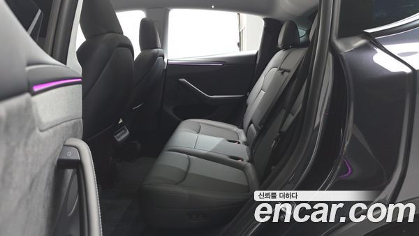 Tesla Model Y 2025, фото 15