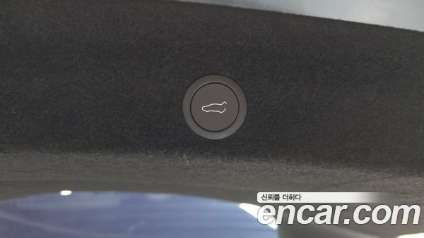 Tesla Model Y 2025, фото 28