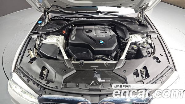 BMW 5 Series 2020, фото 5
